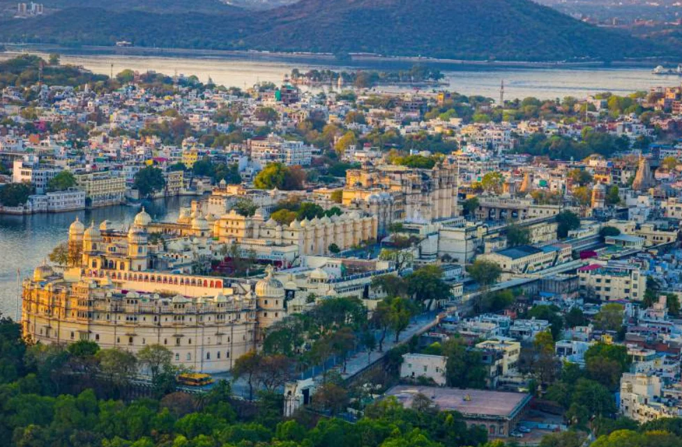 Mount Abu Tour Package
